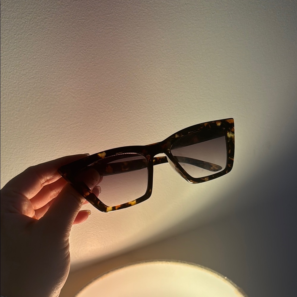 Tortoise Shell Cat Eye Sunglasses